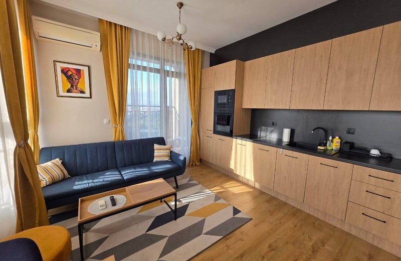 Location d’un élégant appartement de 2 pièces avec vue sur la mer, Lazuren Bryag, Bourgas, Bulgarie